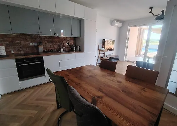 Olives بريفلاكا